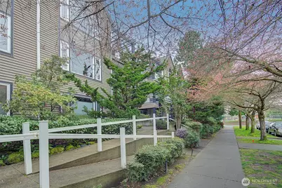 215 20th Avenue E #307, Seattle, WA 98112 - Photo 30