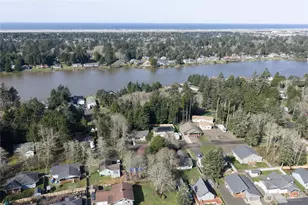 247 Fisher Ave NE, Ocean Shores, WA 98569 - Photo 32