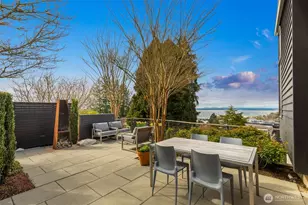 810 W Lee, Seattle, WA 98119 - Photo 2