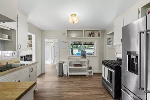 1216 Pine Ave NE, Olympia, WA 98506 - Photo 8
