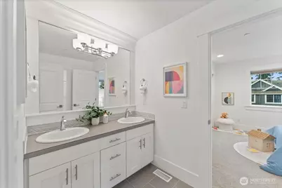 13707 NE 133rd Place, Kirkland, WA 98034 - Photo 32