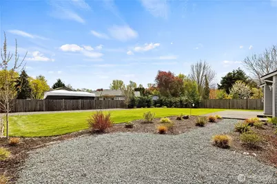 8401 152nd Avenue E, Puyallup, WA 98372 - Photo 4
