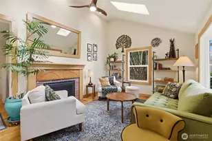 9730 46th Ave NE, Seattle, WA 98115 - Photo 2