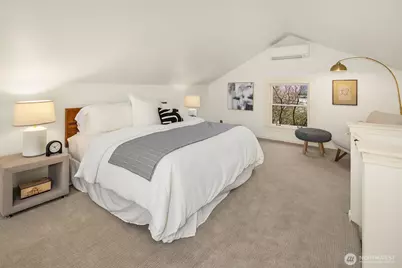 749 N 96th Street, Seattle, WA 98103 - Photo 20