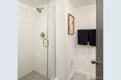 749 N 96th Street, Seattle, WA 98103 - Photo 30