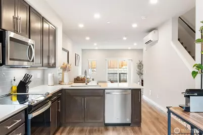 14925 44th Avenue W #C4, Lynnwood, WA 98087 - Photo 1