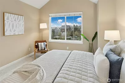 909 4th Avenue NE, Issaquah, WA 98029 - Photo 18