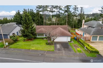 901 SW Barrington Drive, Oak Harbor, WA 98277 - Photo 4