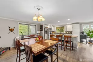 901 SW Barrington Dr, Oak Harbor, WA 98277 - Photo 12