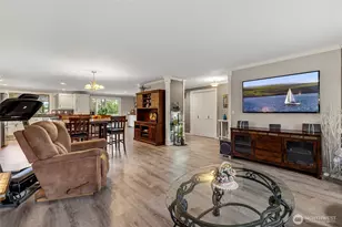 901 SW Barrington Dr, Oak Harbor, WA 98277 - Photo 10