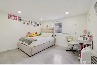 5230 16th Avenue NE, Seattle, WA 98105 - Photo 16