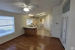 1918 Harrison Ave, Centralia, WA 98531 - Photo 6