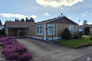 1918 Harrison Ave, Centralia, WA 98531 - Photo 2