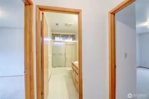 2207 N Trumpeter Dr, Mount Vernon, WA 98273 - Photo 4