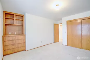 2207 N Trumpeter Dr, Mount Vernon, WA 98273 - Photo 12