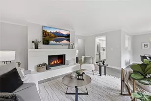 12703 NE 129th Ct, Kirkland, WA 98034 - Photo 2