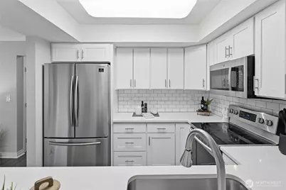 12703 NE 129th Court #H202, Kirkland, WA 98034 - Photo 8