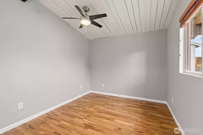 809 N 6th Avenue SW, Tumwater, WA 98512 - Photo 22