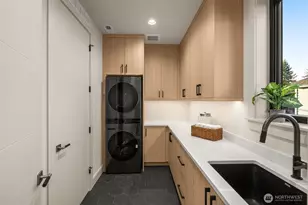 312 160th Ave NE, Bellevue, WA 98008 - Photo 30