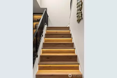 312 160th Avenue NE, Bellevue, WA 98008 - Photo 16