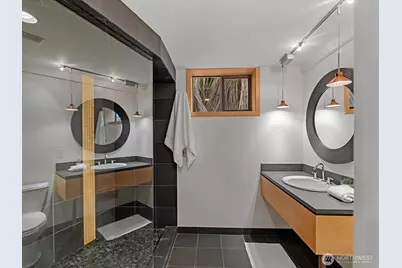 10248 Richwood Avenue NW, Seattle, WA 98177 - Photo 24