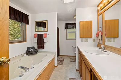 6160 Upper Peoh Point Rd, Cle Elum, WA 98922 - Photo 16