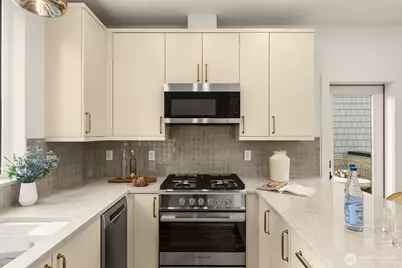 2844 35th Avenue W #B, Seattle, WA 98199 - Photo 8