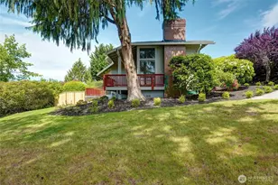8808 NE 14th St, Clyde Hill, WA 98004 - Photo 32