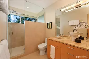 5727 33rd Ave NE, Seattle, WA 98105 - Photo 16