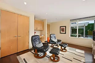 5727 33rd Ave NE, Seattle, WA 98105 - Photo 12