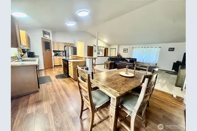 511 364 Street Ct S, Roy, WA 98580 - Photo 6