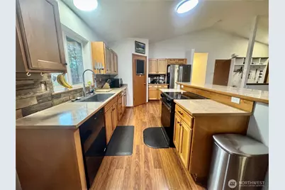 511 364 Street Ct S, Roy, WA 98580 - Photo 4