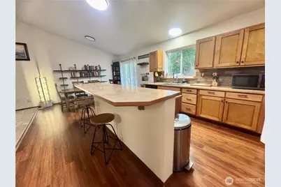 511 364 Street Ct S, Roy, WA 98580 - Photo 2