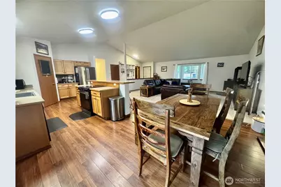 511 364 Street Ct S, Roy, WA 98580 - Photo 8