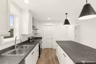 909 N 1st St, Pe Ell, WA 98572 - Photo 8