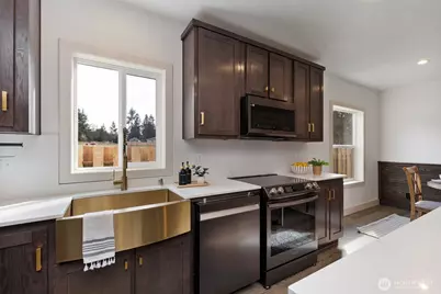 116 Sunset Meadows Lane, Port Hadlock-Irondale, WA 98339 - Photo 8