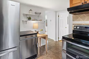 10044 12th Ave NW, Seattle, WA 98177 - Photo 8