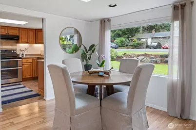 10044 12th Avenue NW, Seattle, WA 98177 - Photo 4