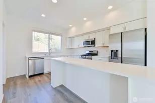 10001 Kings Lndg Ave NW, Bremerton, WA 98311 - Photo 14