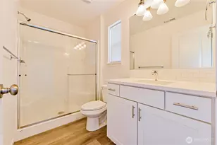 10001 Kings Lndg Ave NW, Bremerton, WA 98311 - Photo 30