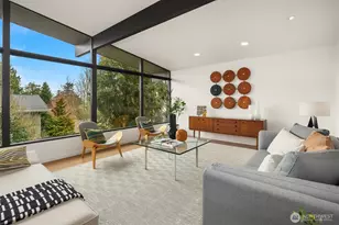 3055 44th Ave W, Seattle, WA 98199 - Photo 4