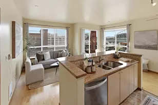 668 S Lane St, Seattle, WA 98104 - Photo 14