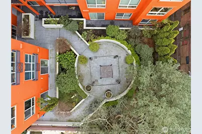 668 S Lane Street #404, Seattle, WA 98104 - Photo 2