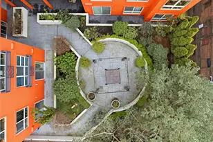 668 S Lane St, Seattle, WA 98104 - Photo 2