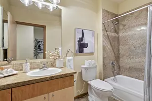 668 S Lane St, Seattle, WA 98104 - Photo 28