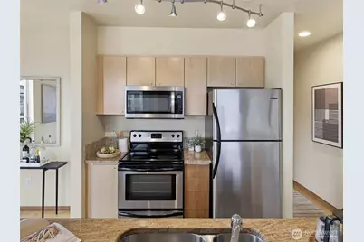 668 S Lane Street #404, Seattle, WA 98104 - Photo 12