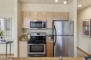 668 S Lane St, Seattle, WA 98104 - Photo 12