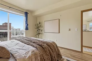 668 S Lane St, Seattle, WA 98104 - Photo 20