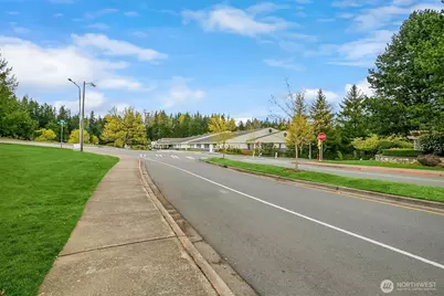 22930 SE 27th Court, Sammamish, WA 98075 - Photo 40