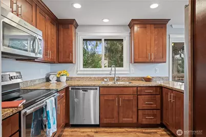 1123 SW 144 Street, Burien, WA 98166 - Photo 4